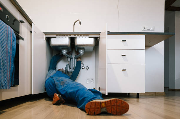 Professional Leak Detection technician working in Mount Berry, GA